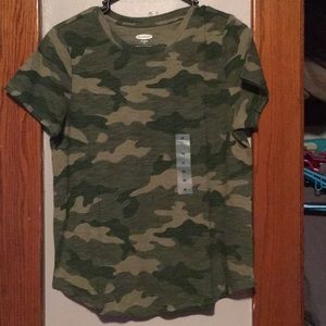 Old Navy camo tee
